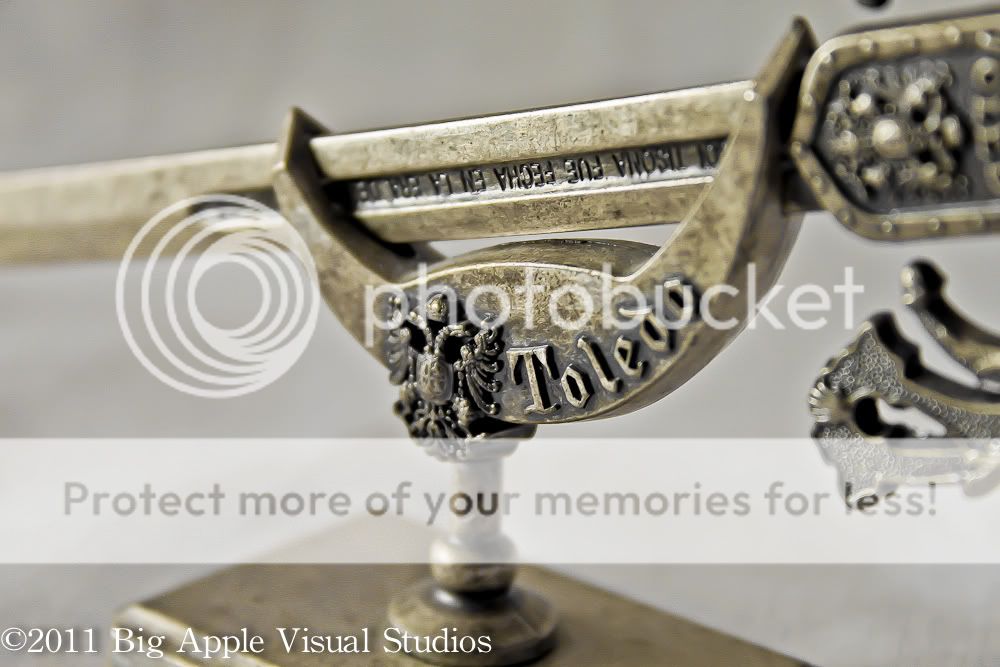 IMAGE: http://i727.photobucket.com/albums/ww274/Rayvan121/PT-1.jpg