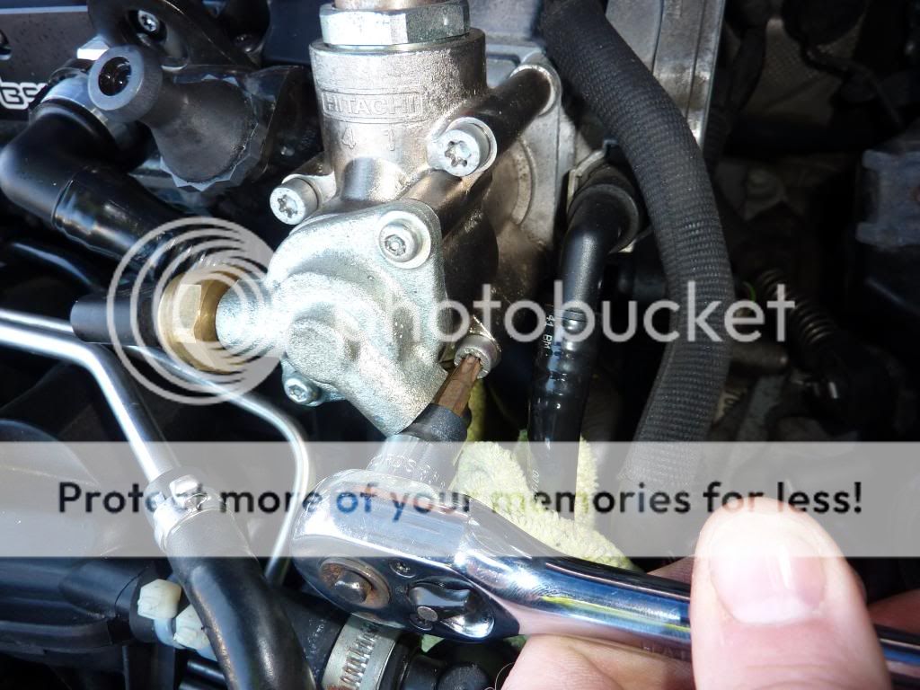 How to change Fuel Pump Cam Follower on 2.0 TFSi Skoda Octavia Mk II