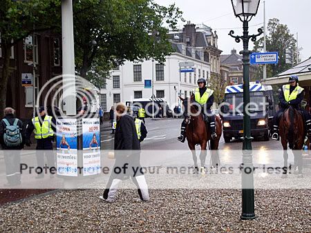 veel politie, ME enz.
