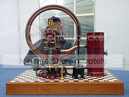 Antieke stoommachine tijdens Internationale Stoomdagen Zuiderpark Den Haag