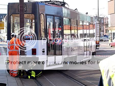 Tram ontspoord in Den Haag