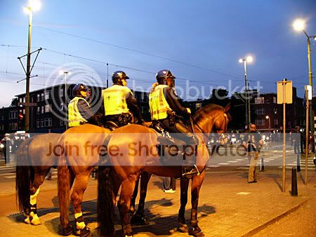 politie te paard voerde vaak charges uit