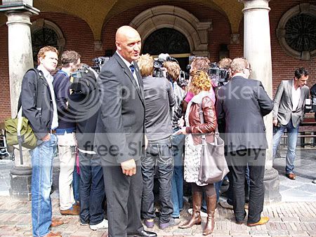 Grote persbelangstelling tijdens bezoeken fractieleiders aan informateur