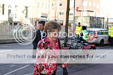 Prinses Margriet arriveert bij het museum