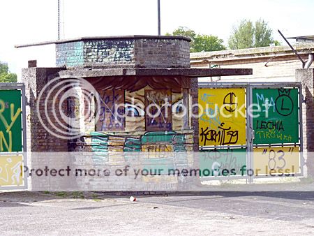 één van de twee kassahuisjes