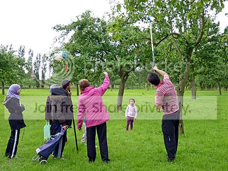 Oude boomgaard in de Uithof Den Haag open