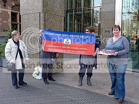 Actie voor herstart adoptiebeleid Haiti Den Haag