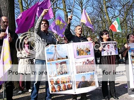 Demonstratie Iraniers in Den Haag tegen aanval Kamp Ashraf