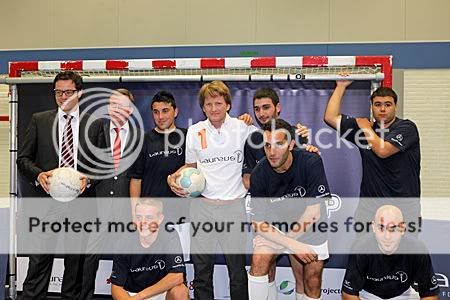 Prins Pieter Christiaan geeft officiële aftrap Laureus Midnight Futsal Cup