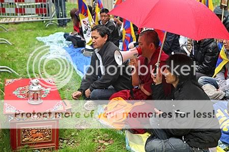 Gebedsdienst voor aandacht Chinese mensenrechtenschendingen Den Haag